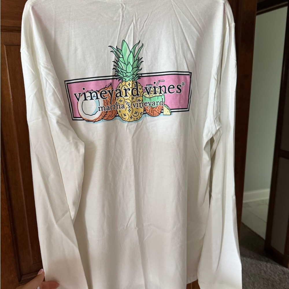 Vineyard Vines White Shirt with Pineapple Pocket